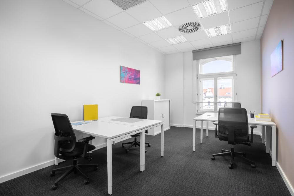 Prague, IP Pavlova - Photo 6 Prague, IP Pavlova office space - View 6 in Praha 2 - internet, office_cleaning, breakout_areas