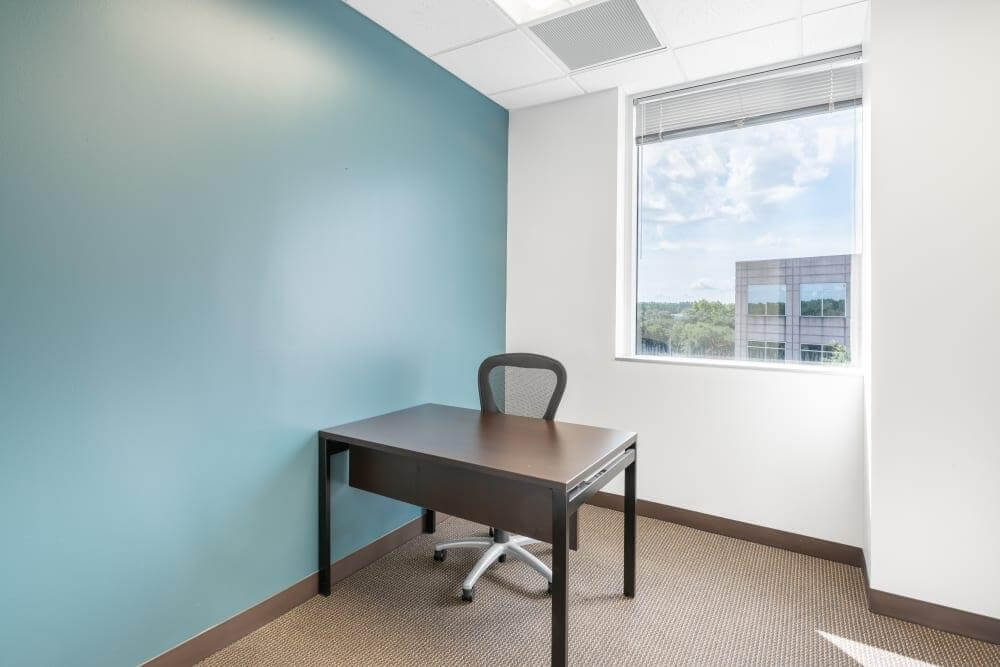 FL, Jacksonville - Bartram Park office space - View 3 in Jacksonville - internet, office_cleaning, breakout_areas