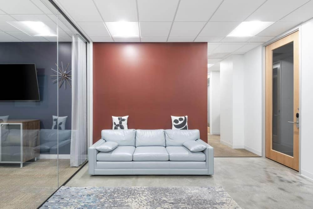 MI, Royal Oak - Main Street office space - View 4 in Royal Oak - internet, office_cleaning, breakout_areas