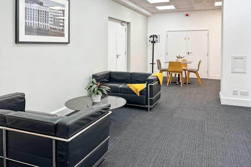 LONDON, HQ Vauxhall office space - View 5 in London - internet, office_cleaning, breakout_areas