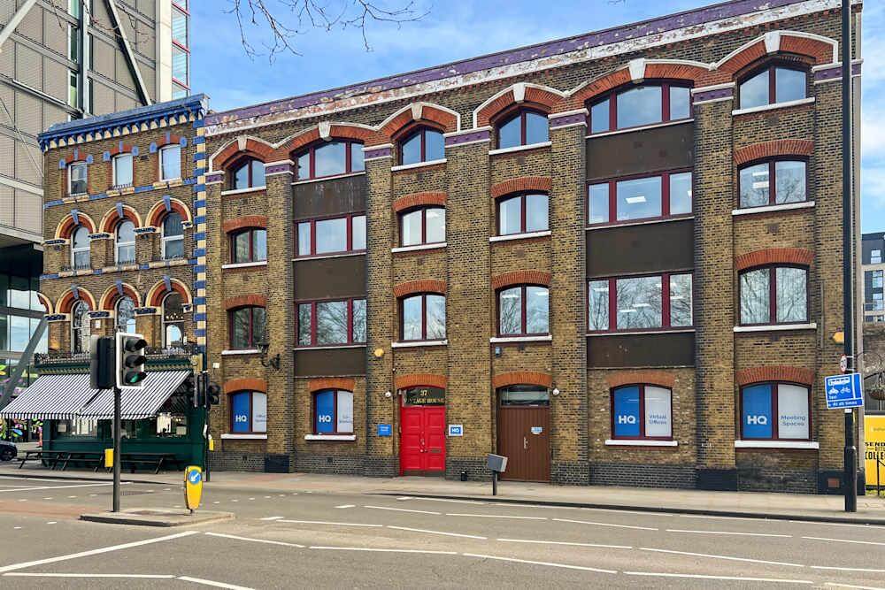 LONDON, HQ Vauxhall office space - View 2 in London - internet, office_cleaning, breakout_areas