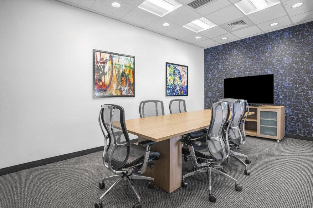 Beaverton Round office space - View 5 in Beaverton - internet, office_cleaning, breakout_areas