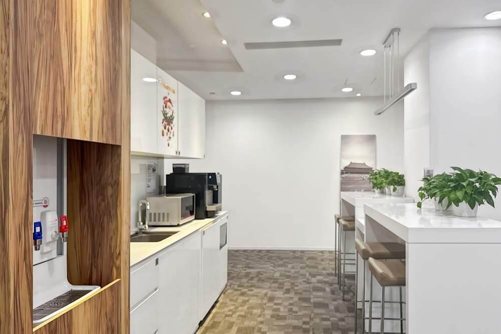 CHONGQING, PICC Building - Photo 2 CHONGQING, PICC Building office space - View 2 in Jiangbei - internet, office_cleaning, breakout_areas