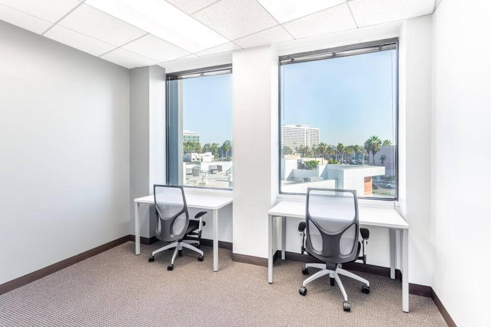 CA, Torrance - Del Amo office space - View 3 in Torrance - internet, office_cleaning, breakout_areas