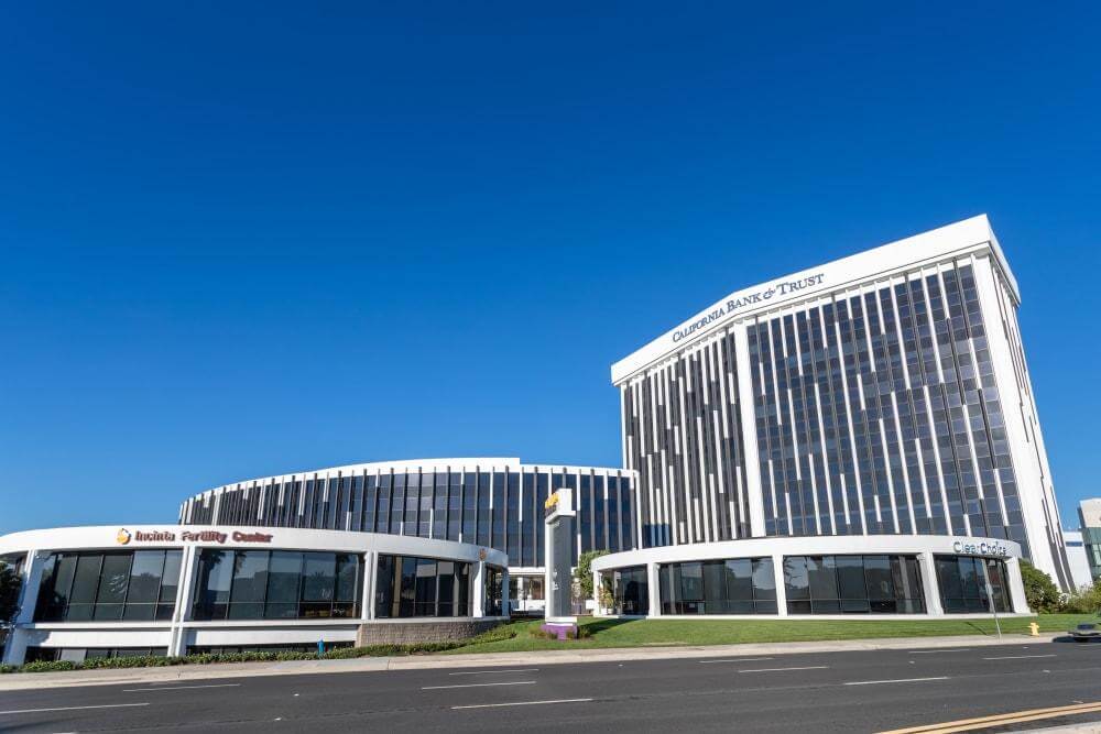 CA, Torrance - Del Amo office space - View 2 in Torrance - internet, office_cleaning, breakout_areas