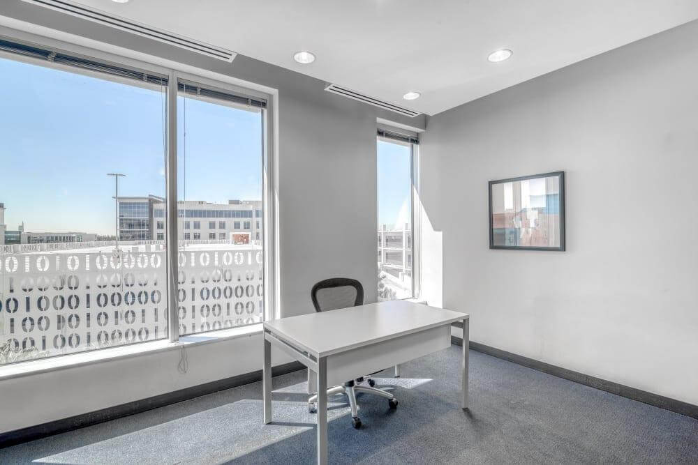 FL, Orlando - Lake Nona Center office space - View 4 in Orlando - internet, office_cleaning, breakout_areas