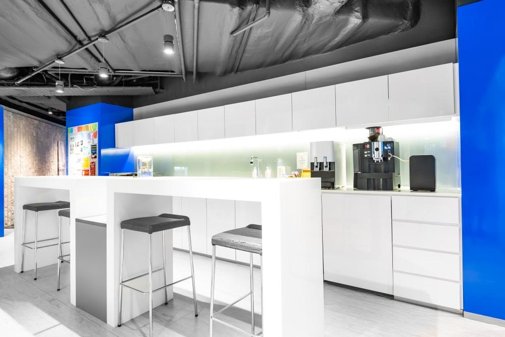 SINGAPORE, United Square office space - View 3 in Singapore - internet, office_cleaning, breakout_areas