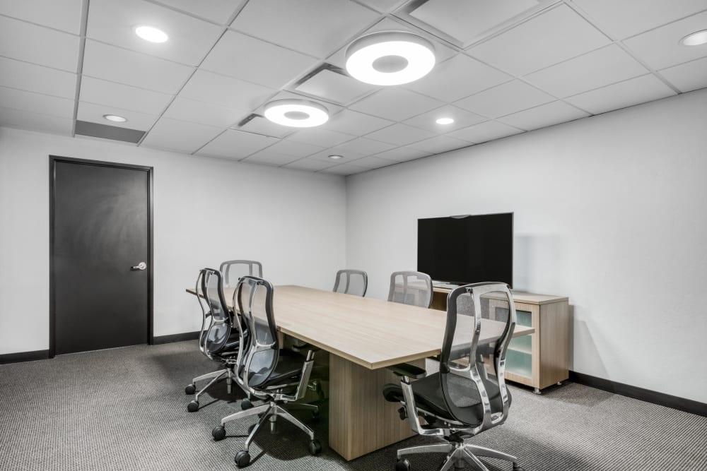 OK, Oklahoma City - Park Avenue office space - View 4 in Oklahoma City - internet, office_cleaning, breakout_areas