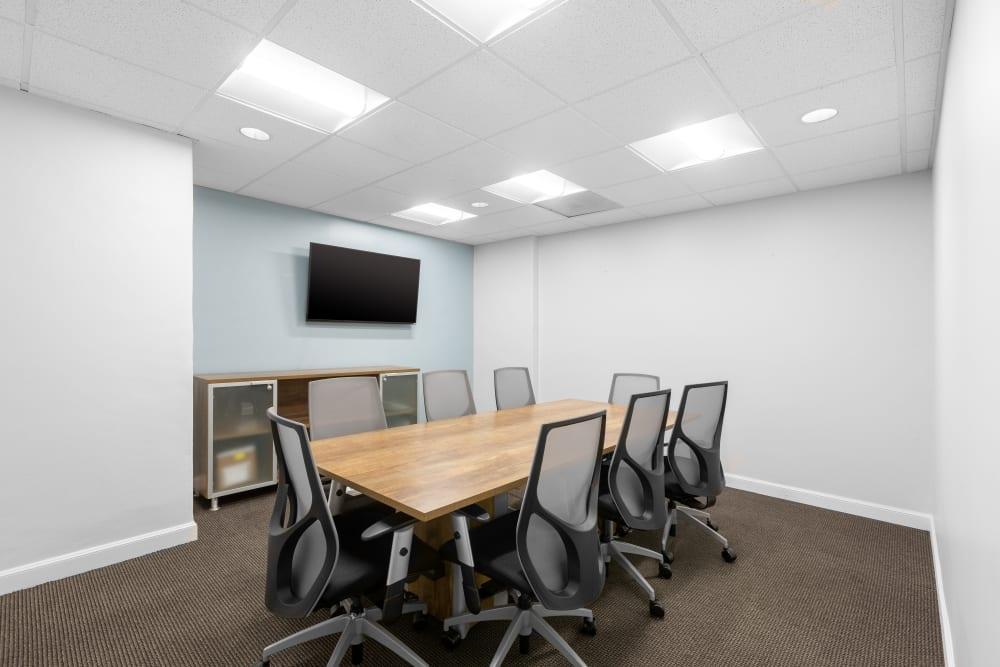 CA, Santa Barbara - Downtown Santa Barbara office space - View 5 in Santa Barbara - internet, office_cleaning, breakout_areas