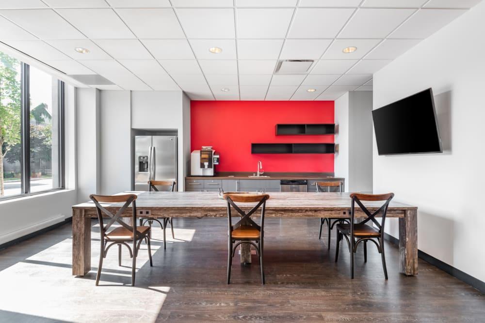 NJ, Montclair - Montclair office space - View 2 in Montclair - internet, office_cleaning, breakout_areas