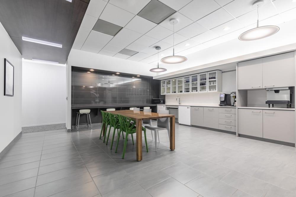 TX, Houston - 2 Blvd Place office space - View 2 in Houston - internet, office_cleaning, breakout_areas