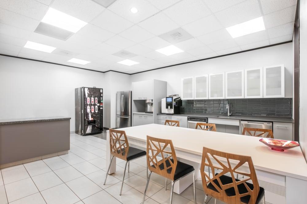 TX, Austin - Arboretum Plaza office space - View 4 in Austin - internet, office_cleaning, breakout_areas