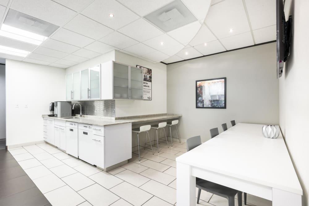 TX, Austin - Barton Springs office space - View 3 in Austin - internet, office_cleaning, breakout_areas