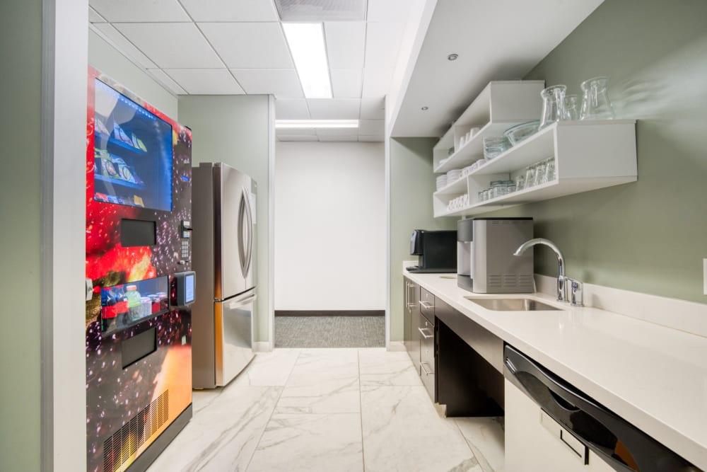 TX, the Woodlands - Waterway office space - View 5 in The Woodlands - internet, office_cleaning, breakout_areas