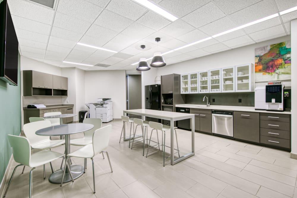 TN, Nashville - American Center office space - View 5 in Nashville - internet, office_cleaning, breakout_areas