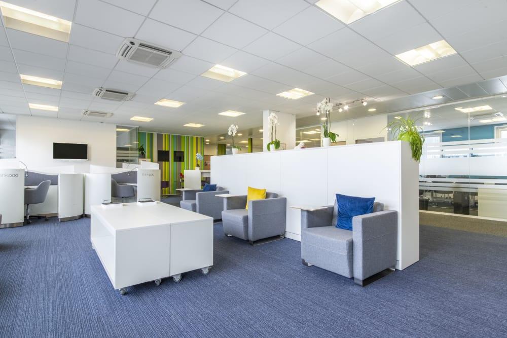 4-6 Rue des Chauffours office space - View 6 in Cergy - internet, office_cleaning, breakout_areas