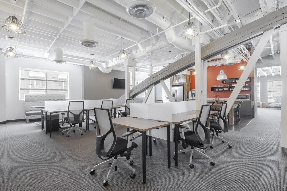 201 North Brand Boulevard - Photo 5 201 North Brand Boulevard office space - View 5 in Glendale - internet, office_cleaning, breakout_areas