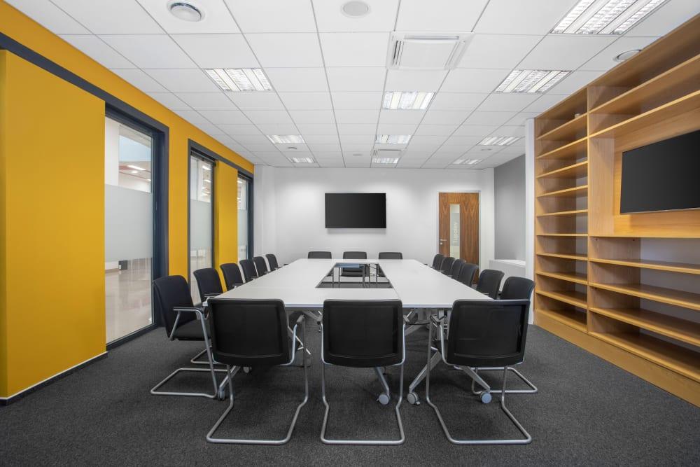 Prague, Airport - Photo 6 Prague, Airport office space - View 6 in Praha 6 - internet, office_cleaning, breakout_areas