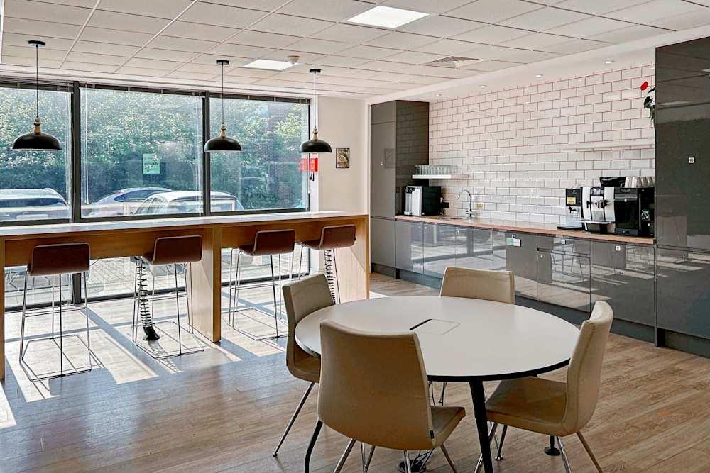 HIGH WYCOMBE, Stokenchurch Business Park office space - View 6 in Stokenchurch - internet, office_cleaning, breakout_areas