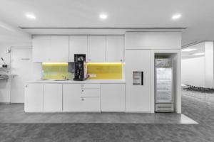 Caddie Commercial Tower