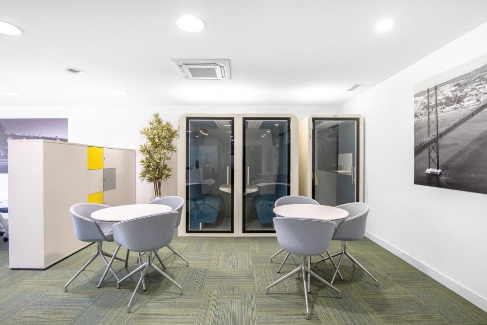 LISBON, Avenida Da Republica - Photo 2 LISBON, Avenida Da Republica office space - View 2 in Lisboa - internet, office_cleaning, breakout_areas