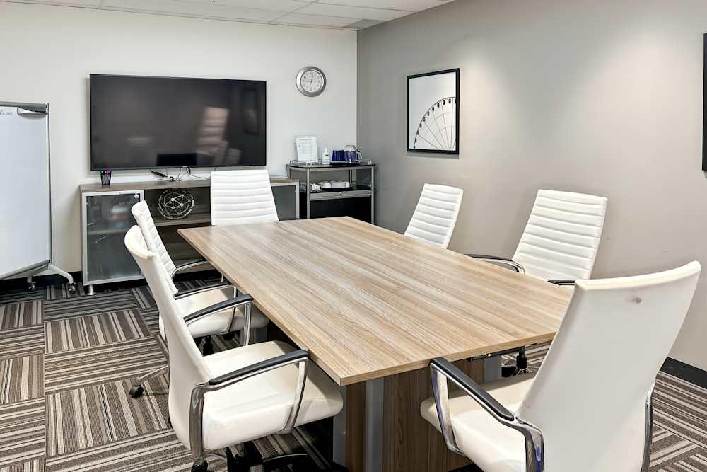 ON, Toronto - Don Mills - Photo 5 ON, Toronto - Don Mills office space - View 5 in Toronto - internet, office_cleaning, breakout_areas