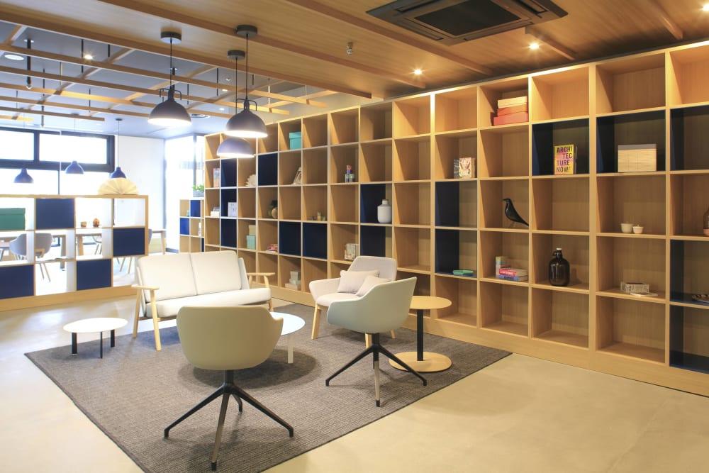 TOKYO, Spaces Otemachi Building - Photo 3 TOKYO, Spaces Otemachi Building office space - View 3 in Chiyoda City - internet, office_cleaning, breakout_areas