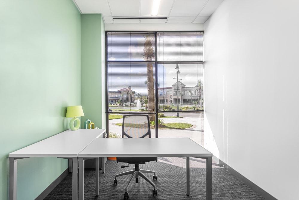 LA, Harvey - Fountain Park office space - View 4 in Harvey - internet, office_cleaning, breakout_areas