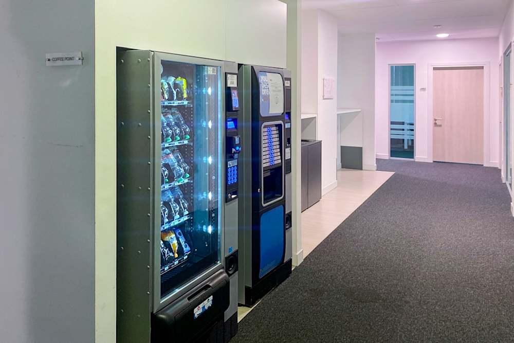 San Benigno office space - View 2 in Genova - internet, office_cleaning, breakout_areas