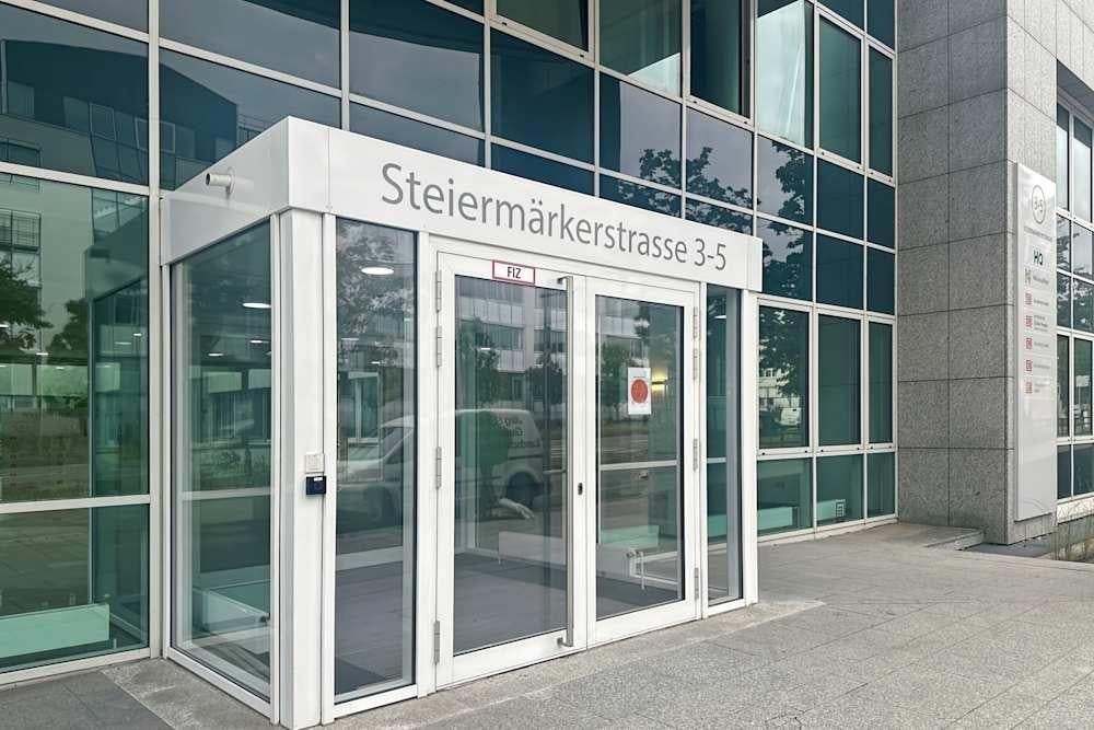 STUTTGART, HQ Offisto office space - View 3 in Stuttgart - internet, office_cleaning, breakout_areas