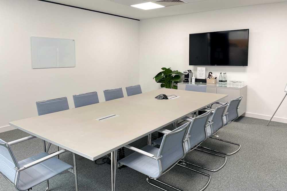 Jubilee House - Photo 2 Jubilee House office space - View 2 in Marlow - internet, office_cleaning, breakout_areas