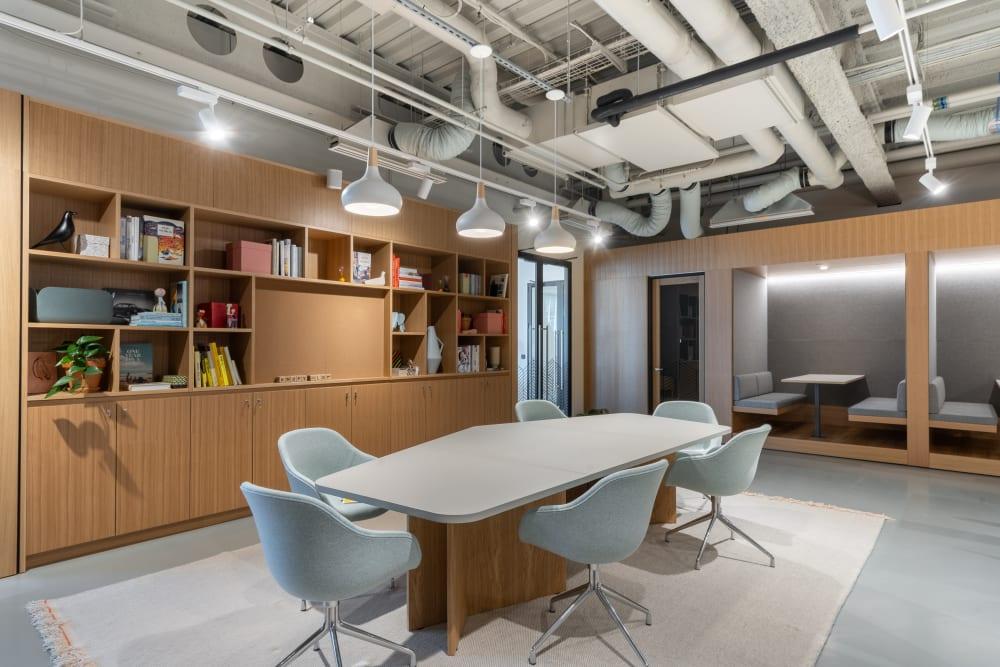 Auckland, Commercial Bay - Photo 4 Auckland, Commercial Bay office space - View 4 in Auckland - internet, office_cleaning, breakout_areas