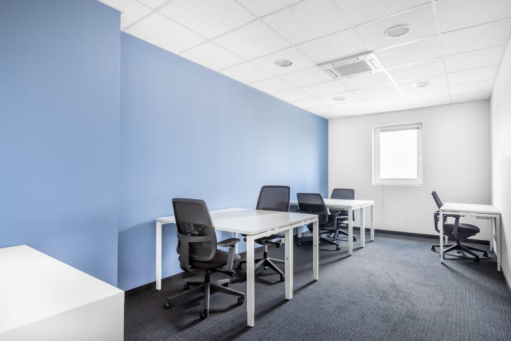 SOFIA, Airport - Photo 3 SOFIA, Airport office space - View 3 in Sofia - internet, office_cleaning, breakout_areas