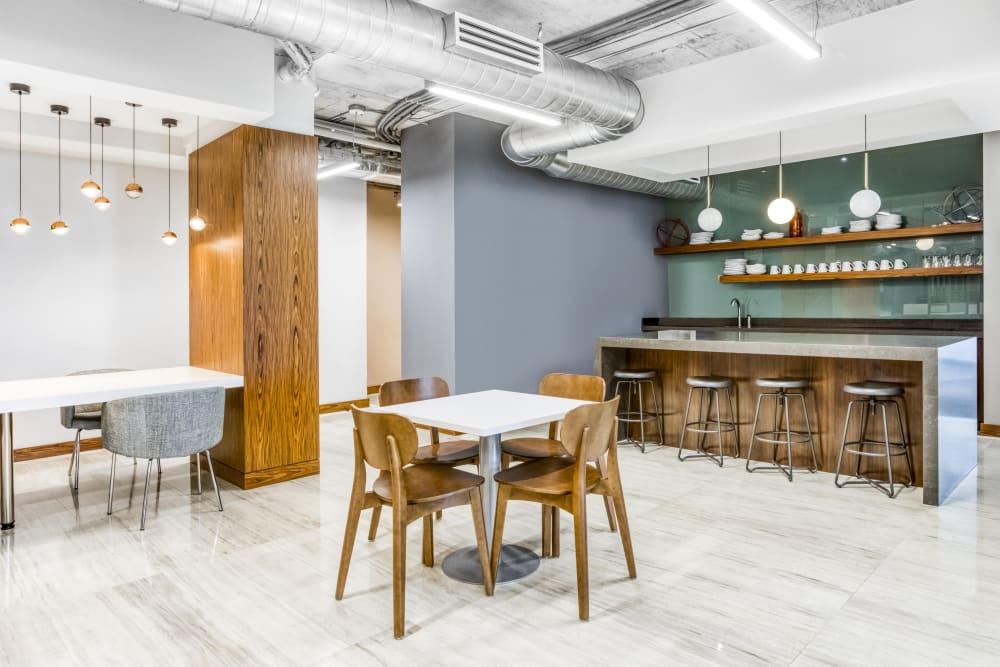 Netanya Center - Photo 3 Netanya Center office space - View 3 in Sunny Isles Beach - internet, office_cleaning, breakout_areas