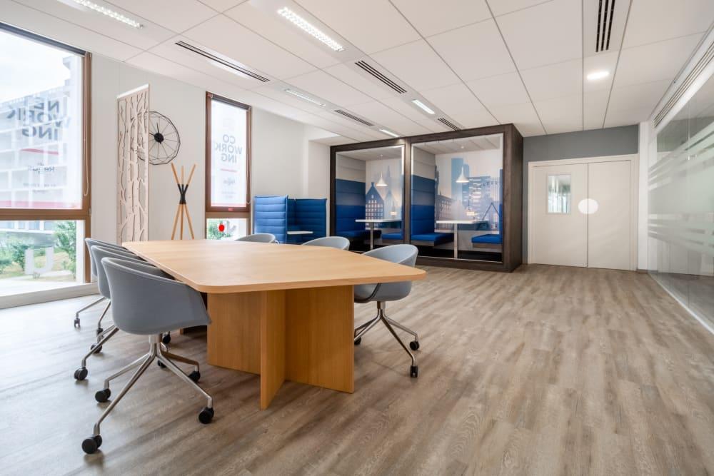 LILLE, Euralille 3 - Photo 6 LILLE, Euralille 3 office space - View 6 in Lille - internet, office_cleaning, breakout_areas