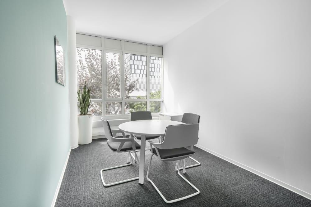 ESCHBORN, Business Park office space - View 2 in Eschborn - internet, office_cleaning, breakout_areas