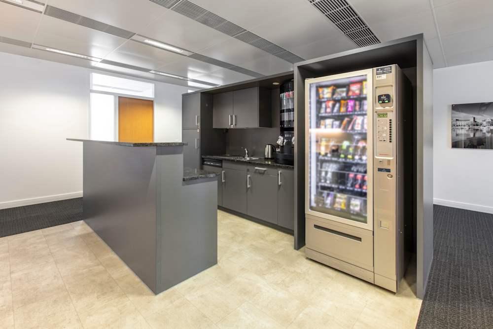 ZUG, Baarerstrasse office space - View 4 in Zug - internet, office_cleaning, breakout_areas