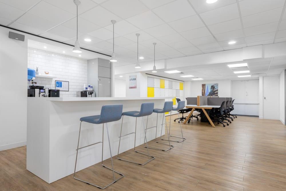 London, Lewisham Riverdale office space - View 6 in London - internet, office_cleaning, breakout_areas