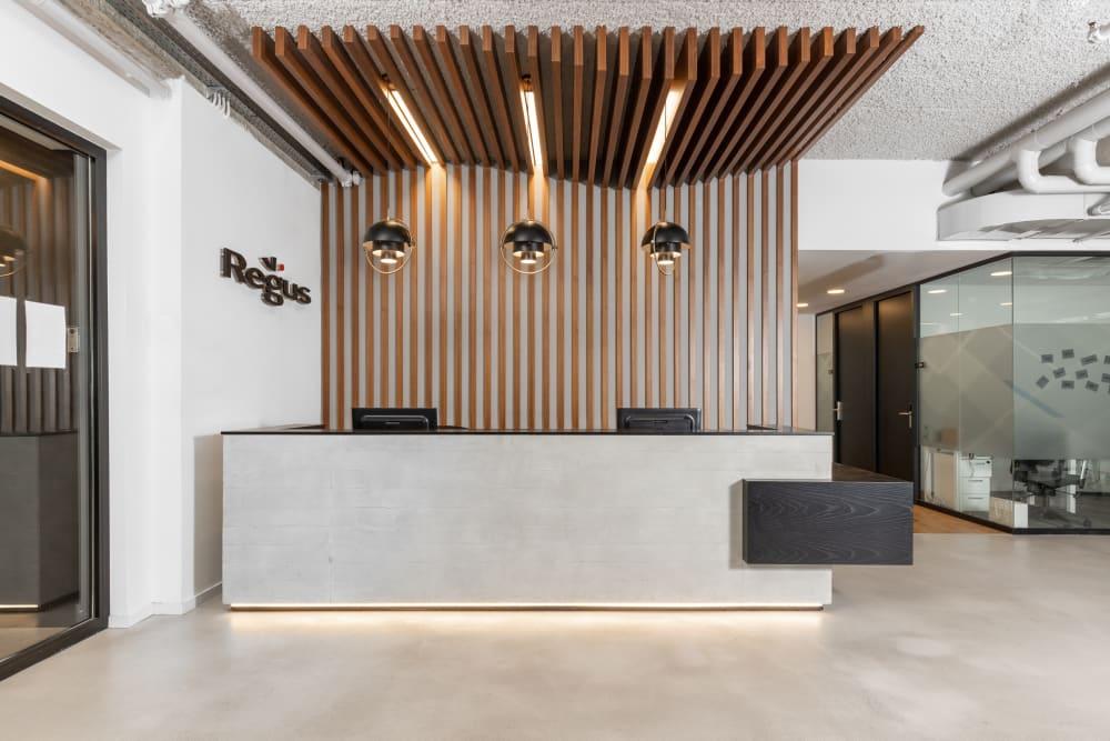 8 Ariel Sharon Street office space - View 2 in Or Yehuda - internet, office_cleaning, breakout_areas