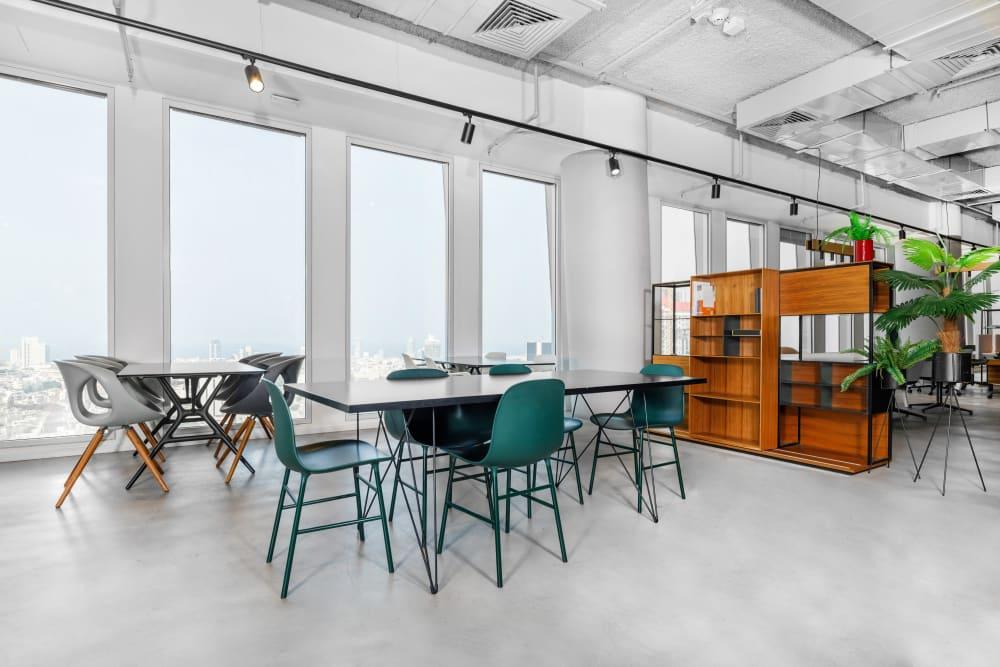 Azrieli Sarona office space - View 4 in Tel Aviv-Jaffa - internet, office_cleaning, breakout_areas