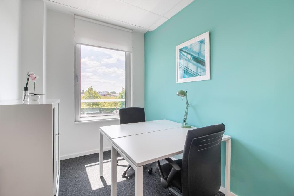 Regus Roeselare West Wing Park office space - View 2 in Roeselare - internet, office_cleaning, breakout_areas