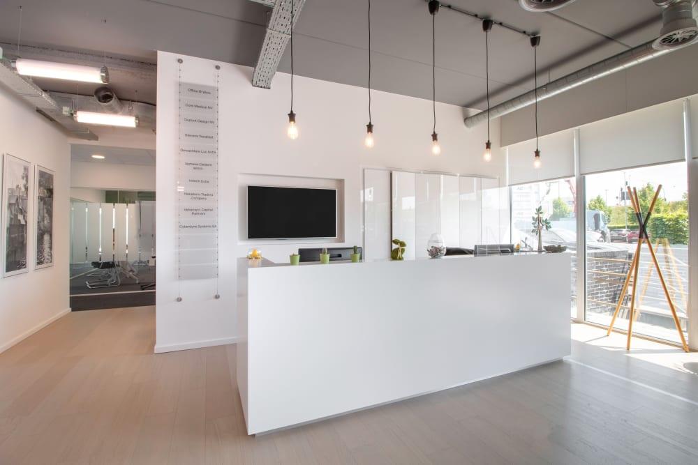 Regus Roeselare West Wing Park office space - View 3 in Roeselare - internet, office_cleaning, breakout_areas