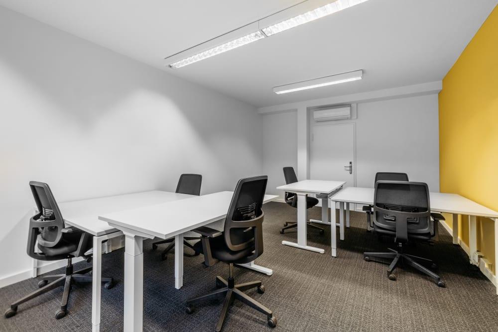 DUSSELDORF, HQ Berliner Allee office space - View 3 in Düsseldorf - internet, office_cleaning, breakout_areas