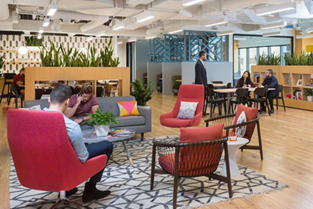 One Renaissance Tower - Photo 2 One Renaissance Tower office space - View 2 in Phoenix - internet, office_cleaning, breakout_areas