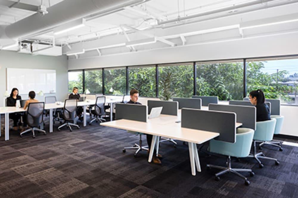 El Segundo - Photo 2 El Segundo office space - View 2 in El Segundo - internet, office_cleaning, breakout_areas