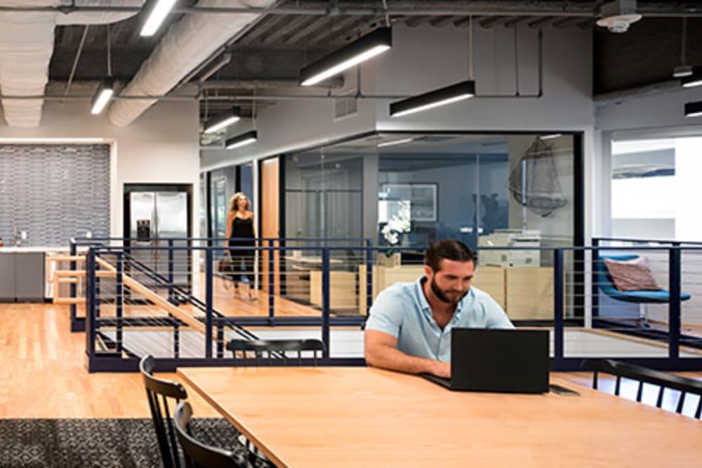 CA, Costa Mesa - Spaces the MET - Office space in Costa Mesa, California