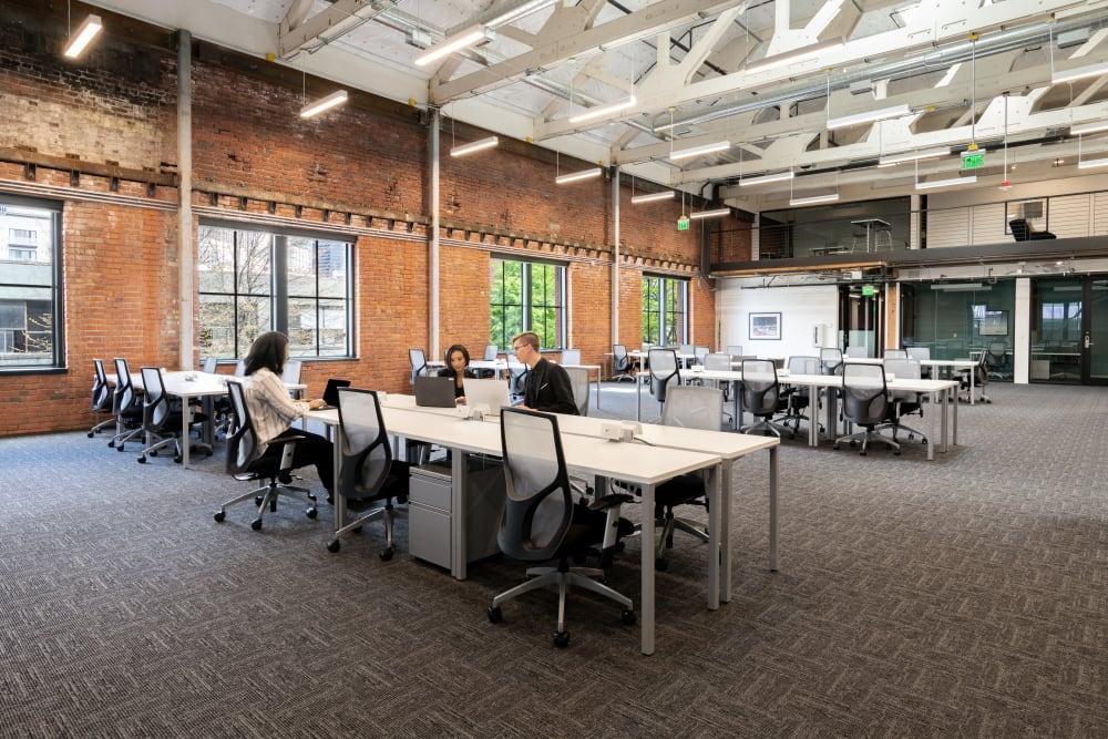 Stadium 450 Alaskan Way South office space - View 5 in Seattle - internet, office_cleaning, breakout_areas