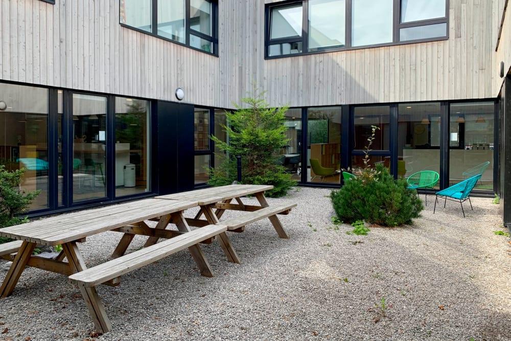 MARCQ-EN-BAROEUL, Château Rouge office space - View 2 in Marcq-en-Barœul - internet, office_cleaning, breakout_areas