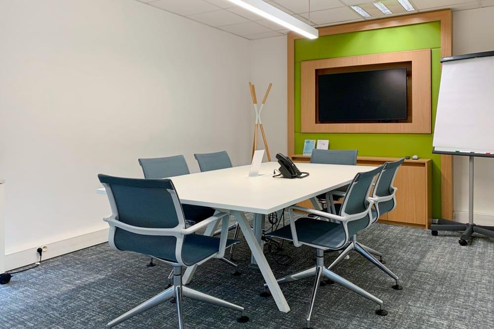 MARCQ-EN-BAROEUL, Château Rouge office space - View 6 in Marcq-en-Barœul - internet, office_cleaning, breakout_areas