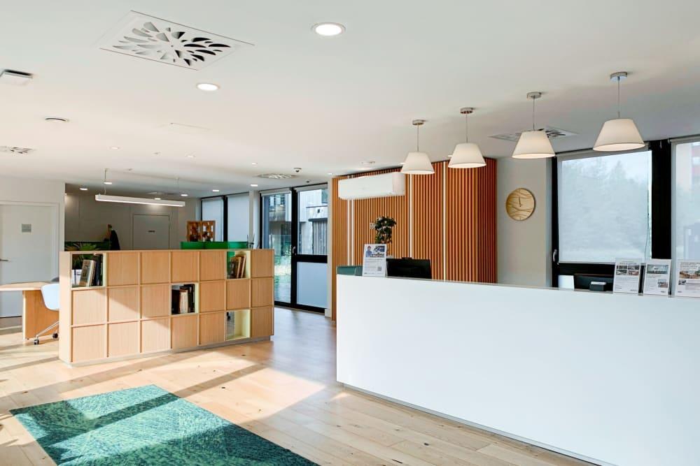 MARCQ-EN-BAROEUL, Château Rouge office space - View 3 in Marcq-en-Barœul - internet, office_cleaning, breakout_areas